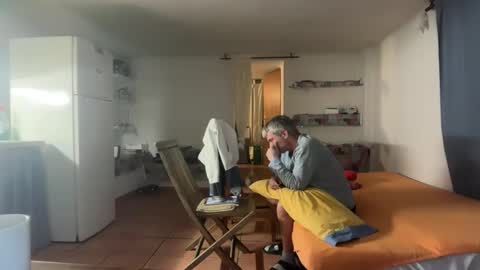 guardiannif_ online show from February 9, 2026, 10:14 pm