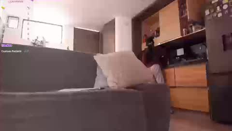 Elena online show from September 9, 2025, 5:34 pm