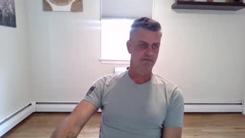 Snapshot of gudguy2025 chatting on November 3, 2025, 3:02 pm gudguy2025 online show from November 3, 2025, 3:02 pm