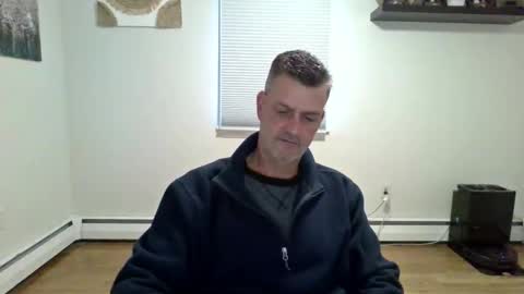 Snapshot of gudguy2025 chatting on December 2, 2025, 4:13 pm gudguy2025 online show from December 2, 2025, 4:13 pm