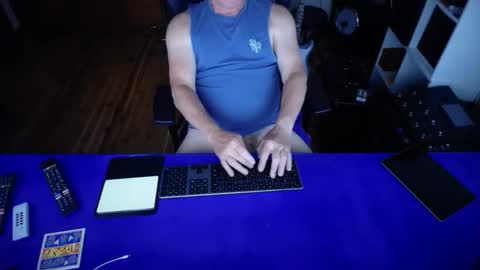 guesswhatigot2 online show from February 21, 2025, 10:50 am