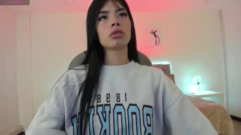 Snapshot of guggahell chatting on March 1, 2026, 12:07 pm Guggahell online show from March 1, 2026, 12:07 pm