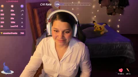 Hello Im Julieta Im 25 years old welcome to my room have fun and be happy. online show from January 20, 2025, 2:32 am