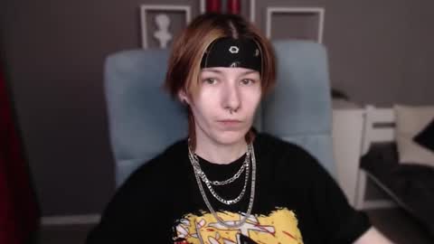 guitarandangell online show from February 17, 2026, 10:23 am