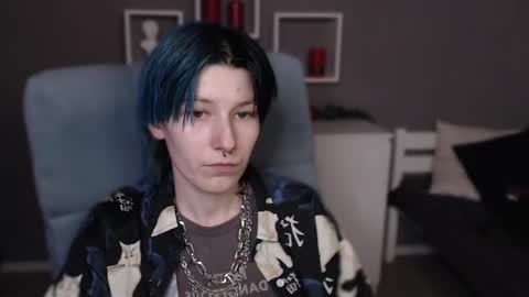 guitarandangell online show from May 19, 2026, 1:56 am