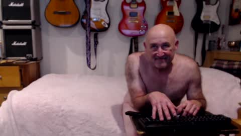 Snapshot of guitarsexgod chatting on January 6, 2025, 1:08 pm Mario online show from January 6, 2025, 1:08 pm