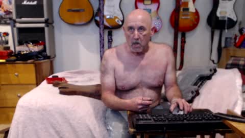 Snapshot of guitarsexgod chatting on January 29, 2025, 8:35 pm Mario online show from January 29, 2025, 8:35 pm