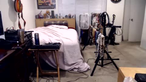 Mario online show from September 26, 2025, 9:13 am