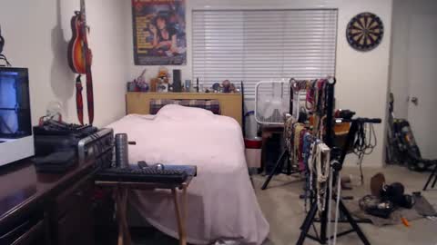 Mario online show from October 6, 2025, 7:17 am