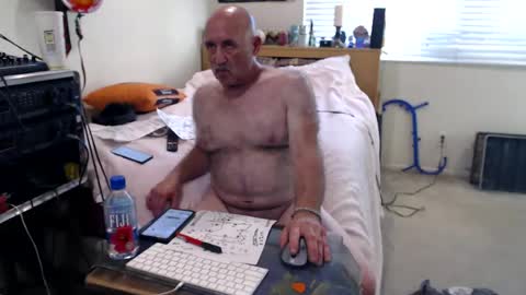 Snapshot of guitarsexgod2 chatting on June 29, 2026, 2:07 am guitarsexgod2 online show from June 29, 2026, 2:07 am