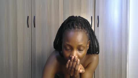 Miss Incredible online show from October 14, 2025, 12:50 pm