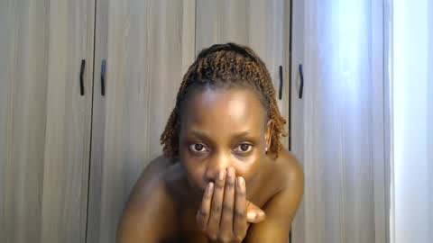 Snapshot of gulpess chatting on July 8, 2026, 12:20 pm Miss Incredible online show from July 8, 2026, 12:20 pm
