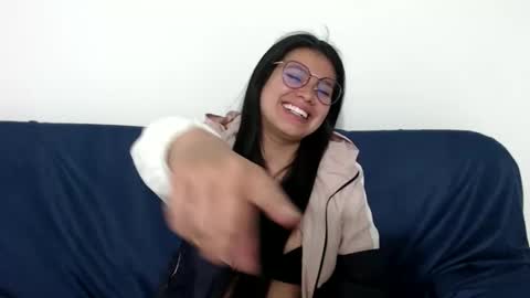 Vane blonde and Hazell black hair online show from September 16, 2025, 7:26 pm