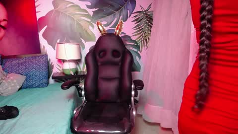 Snapshot of gurvinderr chatting on February 6, 2025, 2:11 am Hushaima Gur online show from February 6, 2025, 2:11 am