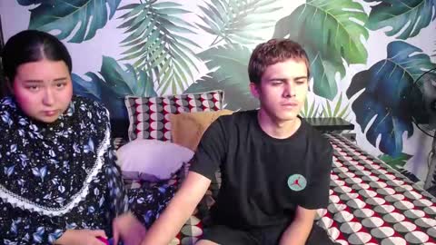 Snapshot of gurvinderr chatting on February 19, 2025, 12:00 pm Hushaima Gur online show from February 19, 2025, 12:00 pm
