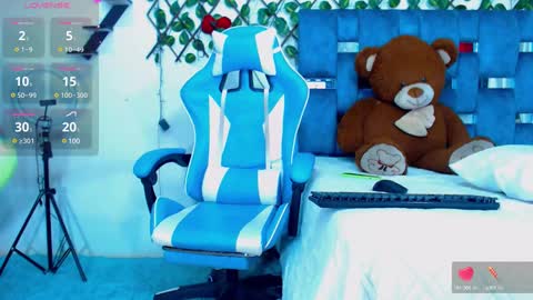 Snapshot of gurxxxt chatting on March 9, 2025, 2:43 pm Hakim online show from March 9, 2025, 2:43 pm