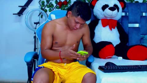 Snapshot of gurxxxt chatting on October 19, 2025, 3:12 pm Hakim online show from October 19, 2025, 3:12 pm