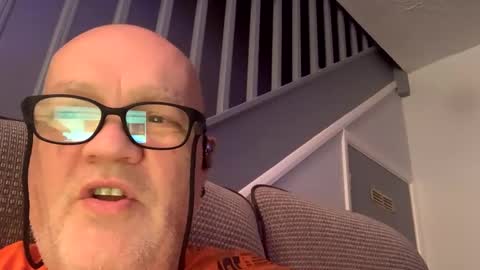 Snapshot of gusher25 chatting on December 27, 2024, 6:42 pm gusher25 online show from December 27, 2024, 6:42 pm