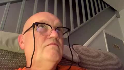 Snapshot of gusher25 chatting on October 19, 2025, 7:14 pm gusher25 online show from October 19, 2025, 7:14 pm