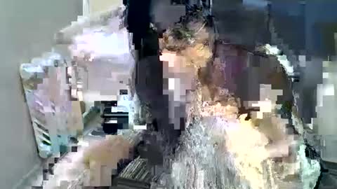 GusumAh online show from February 18, 2025, 3:10 pm
