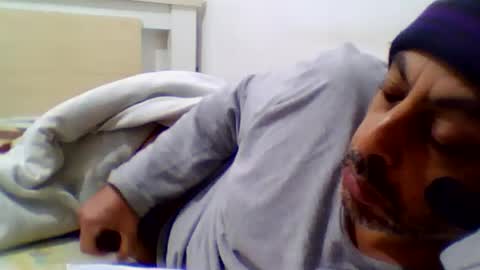 Snapshot of guty50 chatting on June 19, 2026, 4:06 am guty50 online show from June 19, 2026, 4:06 am