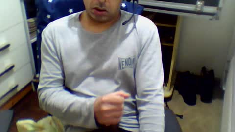 Snapshot of guty50 chatting on July 21, 2026, 2:25 am guty50 online show from July 21, 2026, 2:25 am