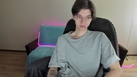 guy_liam1 online show from December 14, 2024, 7:36 pm