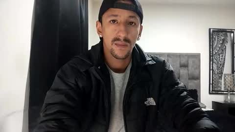 Snapshot of guykarim chatting on June 1, 2026, 12:56 am karim online show from June 1, 2026, 12:56 am