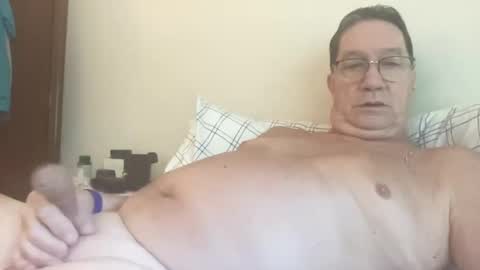 gwashere4u online show from October 5, 2025, 1:53 pm