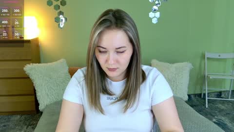 Sweety Kitty online show from January 9, 2025, 4:06 pm