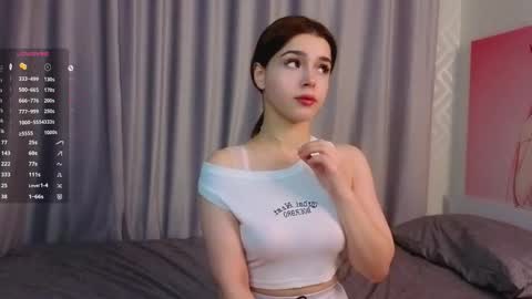 Snapshot of gwendolyndrews chatting on October 3, 2025, 1:13 am Lisa online show from October 3, 2025, 1:13 am