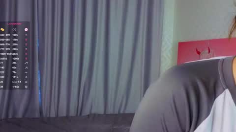 Snapshot of gwendolyndrews chatting on October 5, 2025, 1:04 am Lisa online show from October 5, 2025, 1:04 am