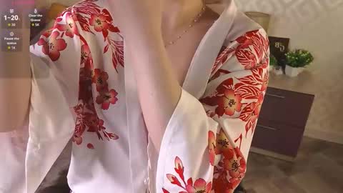 Lisa online show from December 16, 2025, 1:21 am