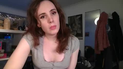 cutiefoxxx online show from November 15, 2025, 4:36 pm