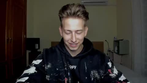 Oliver online show from February 20, 2025, 8:36 pm