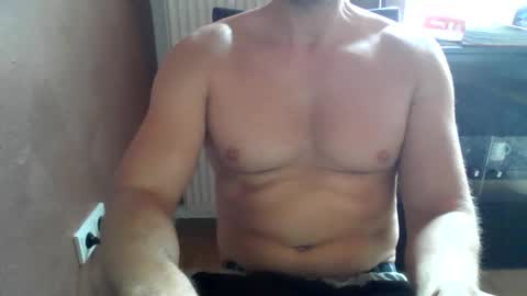 gymxxx_ online show from October 3, 2025, 10:56 am