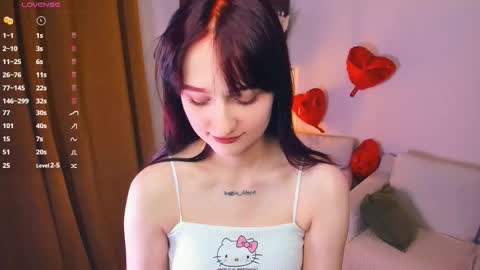 Kelly  Lilly online show from February 24, 2026, 7:01 pm