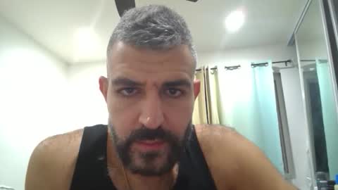 h0nest84 online show from October 13, 2025, 6:02 am