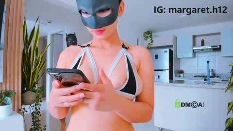 Snapshot of h0ney__p0t chatting on May 17, 2026, 1:51 pm Margareth Stallion online show from May 17, 2026, 1:51 pm