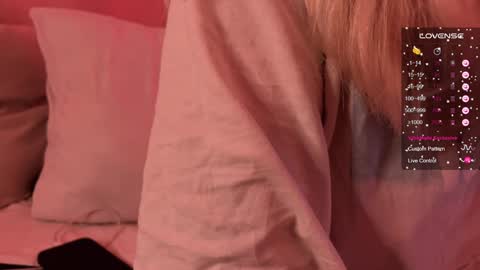 Snapshot of h2h0e chatting on December 6, 2024, 7:34 pm Lana online show from December 6, 2024, 7:34 pm