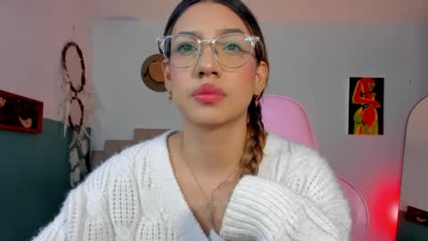 Paulina  online show from April 17, 2026, 3:42 am