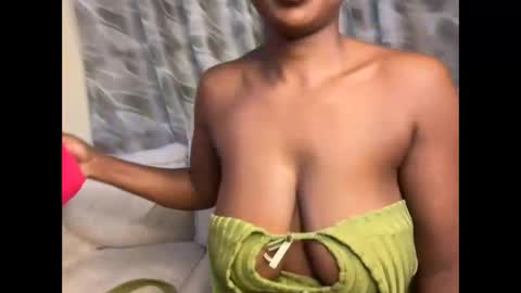 Snapshot of h_o_t_goddess chatting on November 4, 2025, 3:44 pm h_o_t_goddess online show from November 4, 2025, 3:44 pm