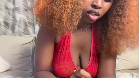 h_o_t_goddess online show from May 17, 2026, 4:10 am