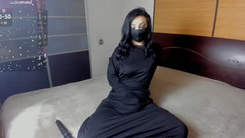 Linda online show from December 18, 2024, 2:32 am