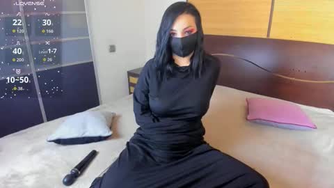 Linda online show from September 14, 2025, 3:16 am