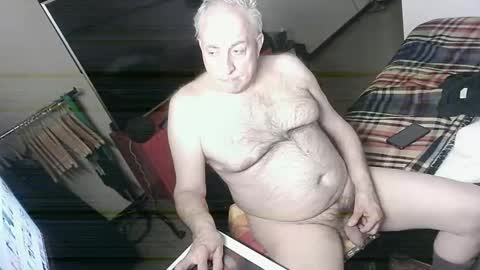 hacknoob62 online show from January 26, 2025, 3:58 pm