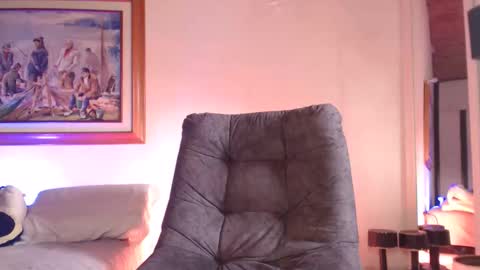 HADEZ online show from April 17, 2026, 5:49 pm