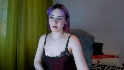 Snapshot of hadley_mills chatting on May 8, 2026, 4:01 pm hadley online show from May 8, 2026, 4:01 pm