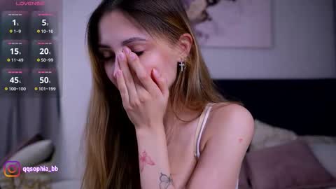 Snapshot of hadleynichols chatting on February 23, 2026, 1:36 am Hi Im Rebecca Glad to see you in my room PVT is open online show from February 23, 2026, 1:36 am