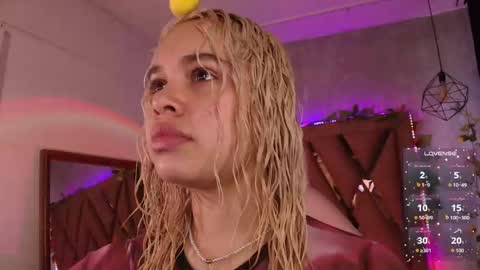 Haely online show from September 29, 2025, 11:15 am